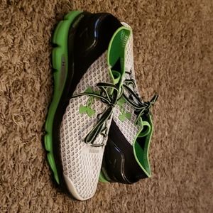 Sneakers Under Armour